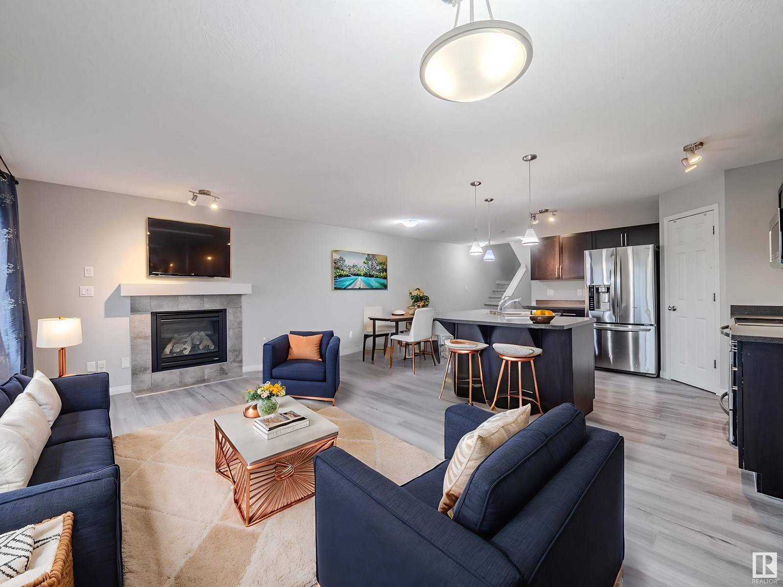 Edmonton, AB T6W0Y5,1674 CHAPMAN WY SW