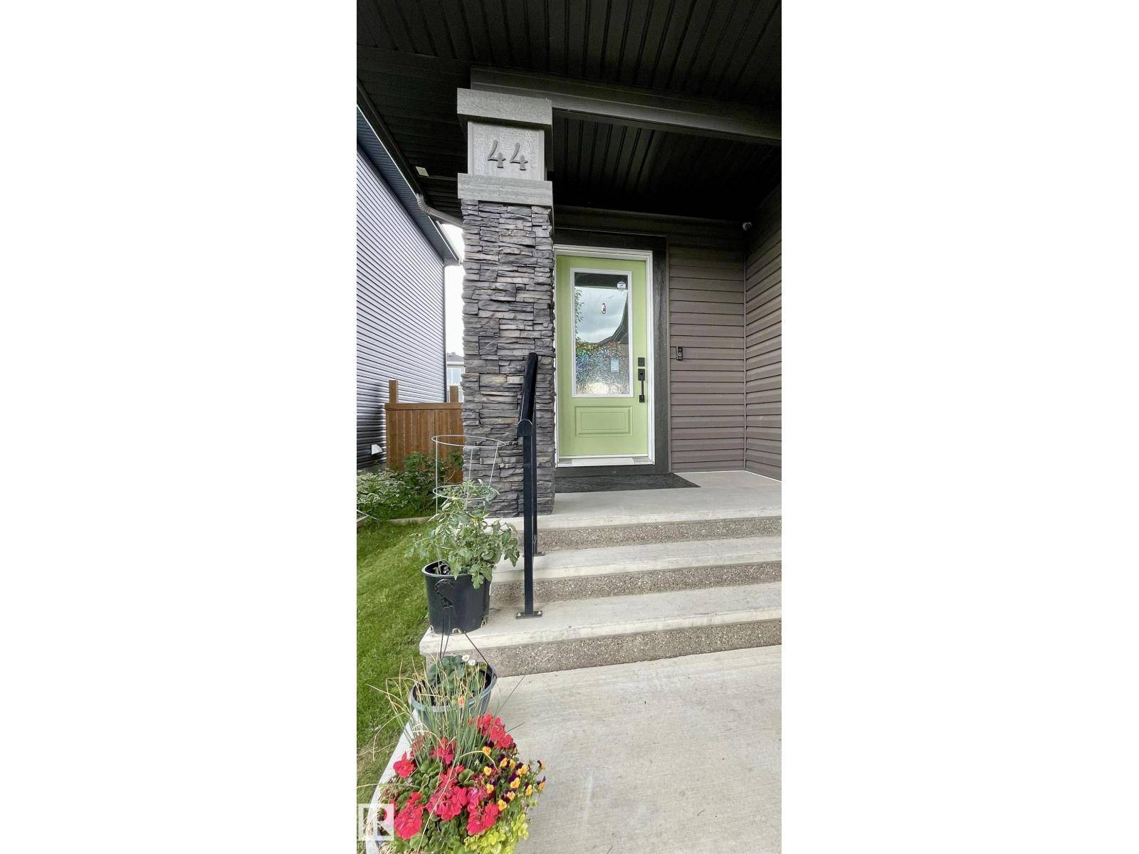 Spruce Grove, AB T7X0R4,44 PRESCOTT BV