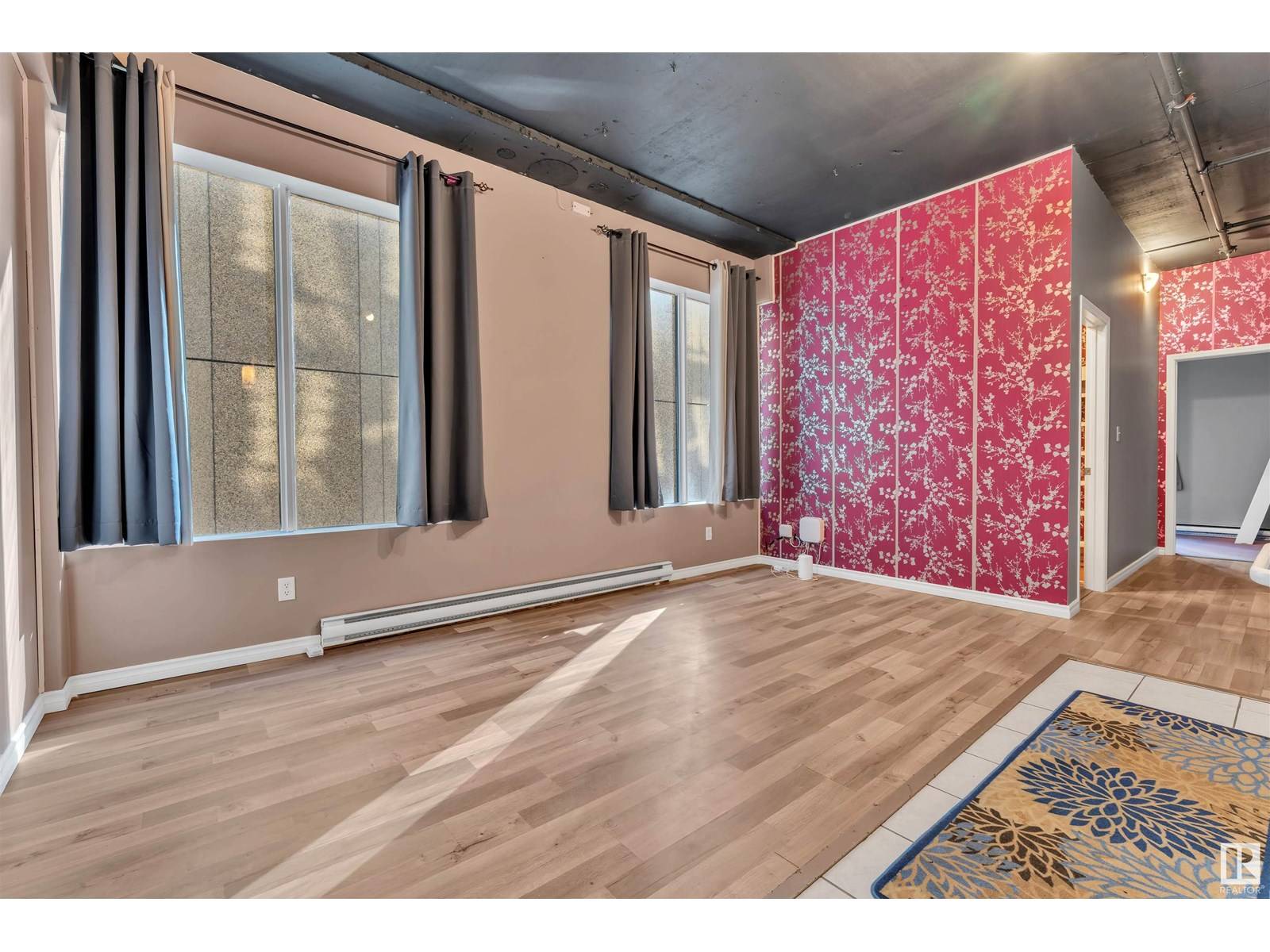 Edmonton, AB T5J1R9,#405 10024 JASPER AV NW