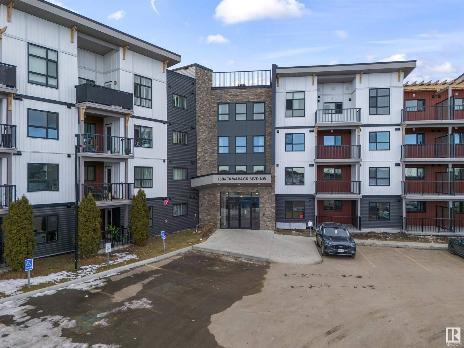 Edmonton, AB T6T2J5,#310 1506 TAMARACK BV NW