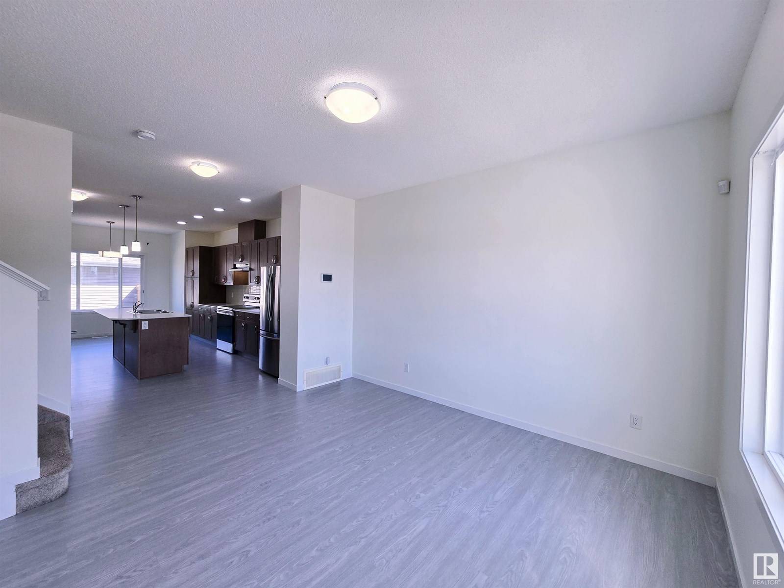 Edmonton, AB T6T2B9,1511 24 ST NW