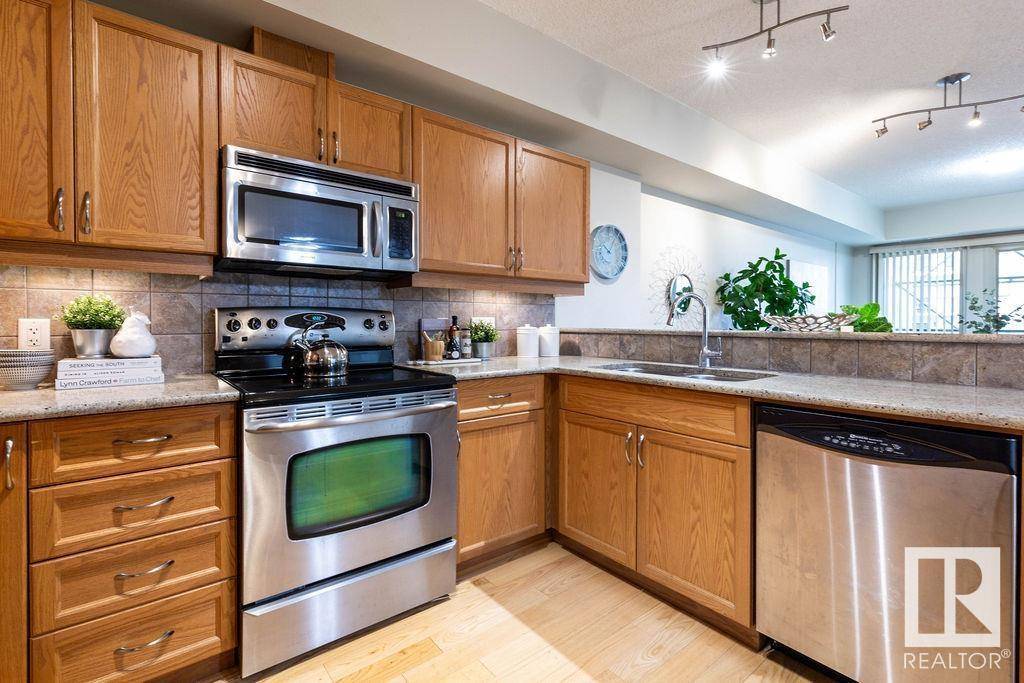 Edmonton, AB T5K0C6,#301 10303 111 ST NW
