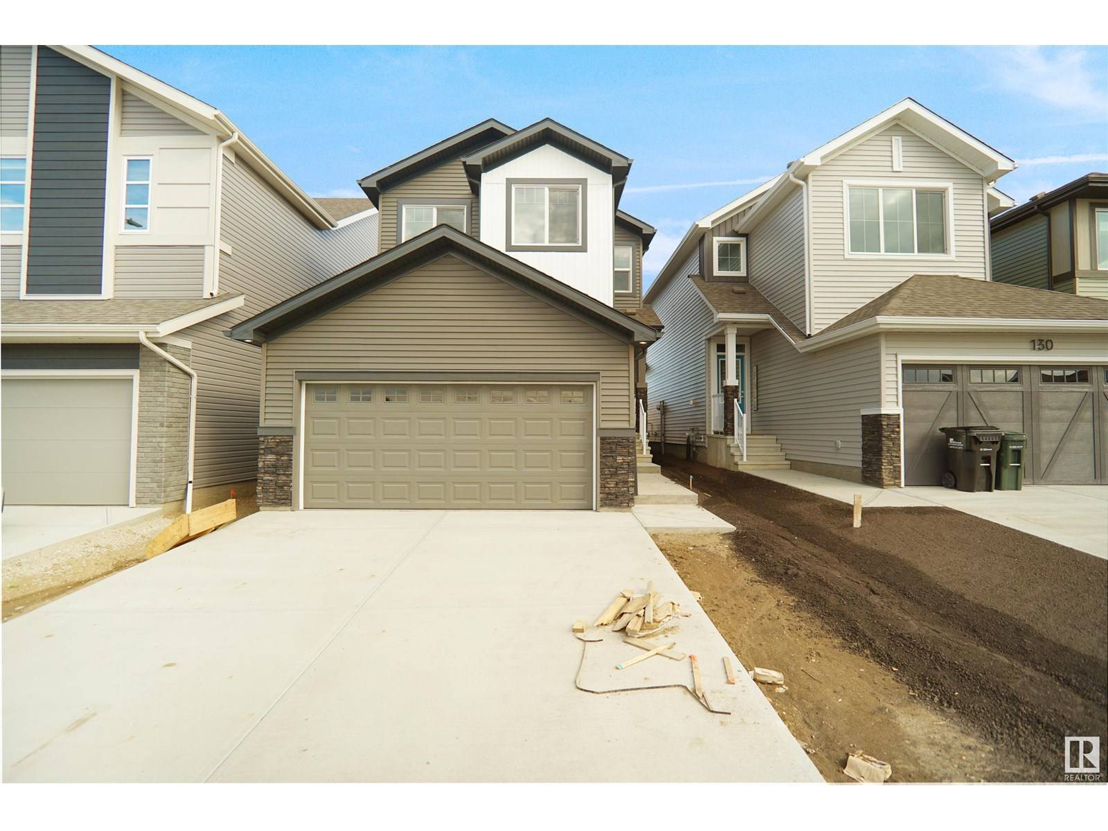 Fort Saskatchewan, AB T8L0Z6,125 Elliot WD
