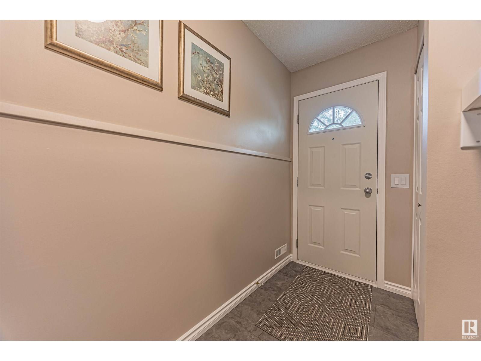 St. Albert, AB T8N2Y4,23 GRANDIN WOODS ESTATES