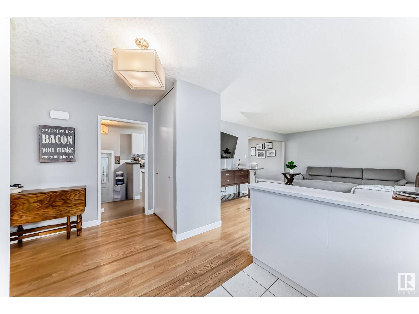 Sherwood Park, AB T8A1N1,426 CONIFER ST