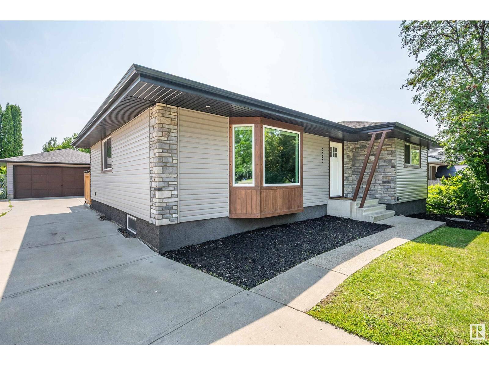 Sherwood Park, AB T8A1T2,550 ALDER AV
