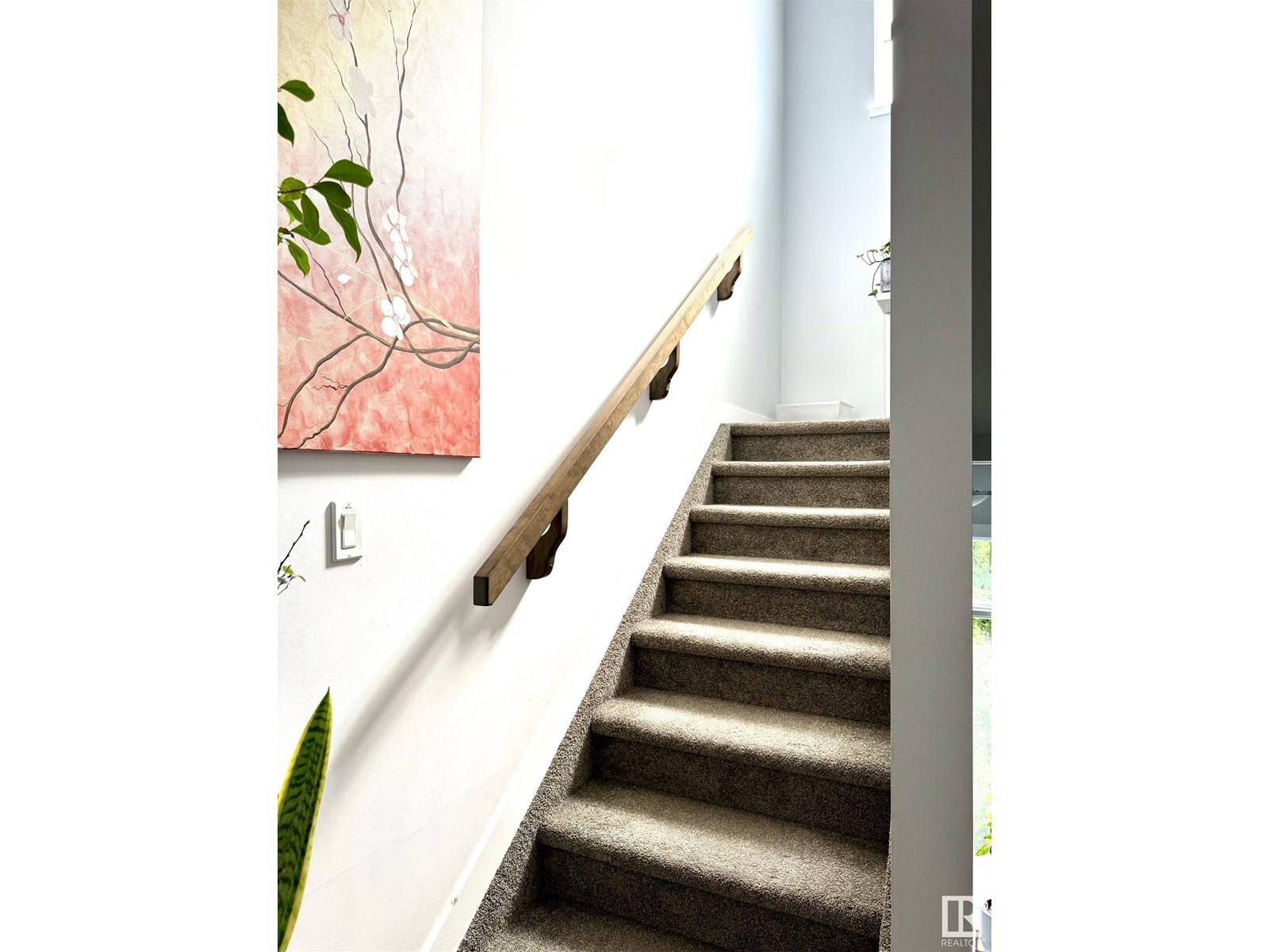 Edmonton, AB T5X0G8,#8 14715 125 ST NW
