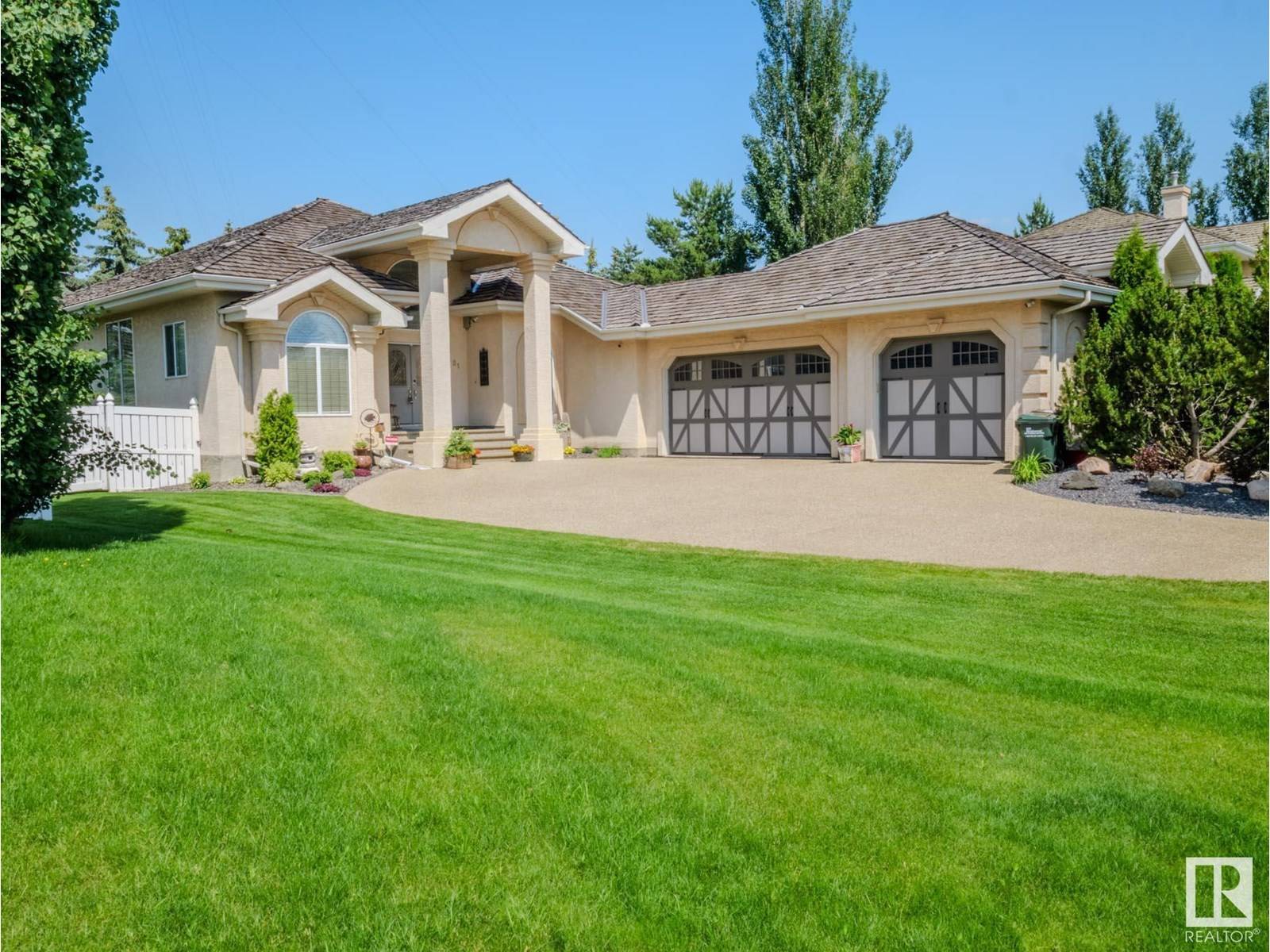 Sherwood Park, AB T8B1L8,301 ESTATE DR