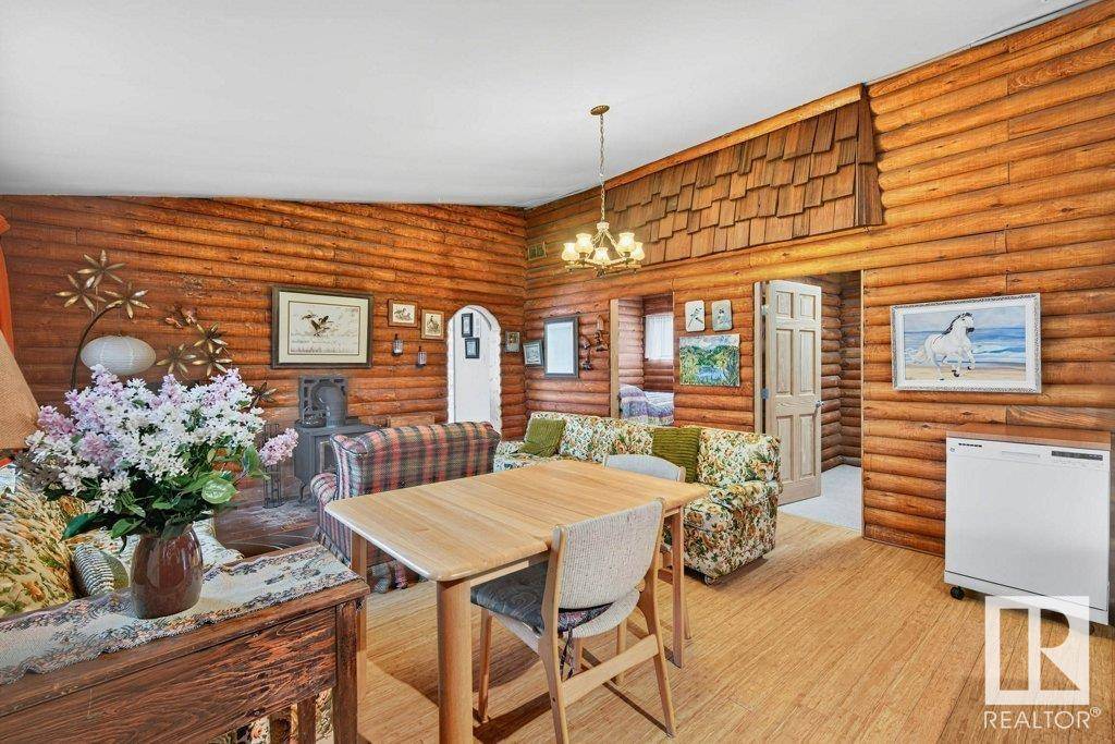 Rural Lac Ste. Anne County, AB T0E1V0,287 Lakeshore DR
