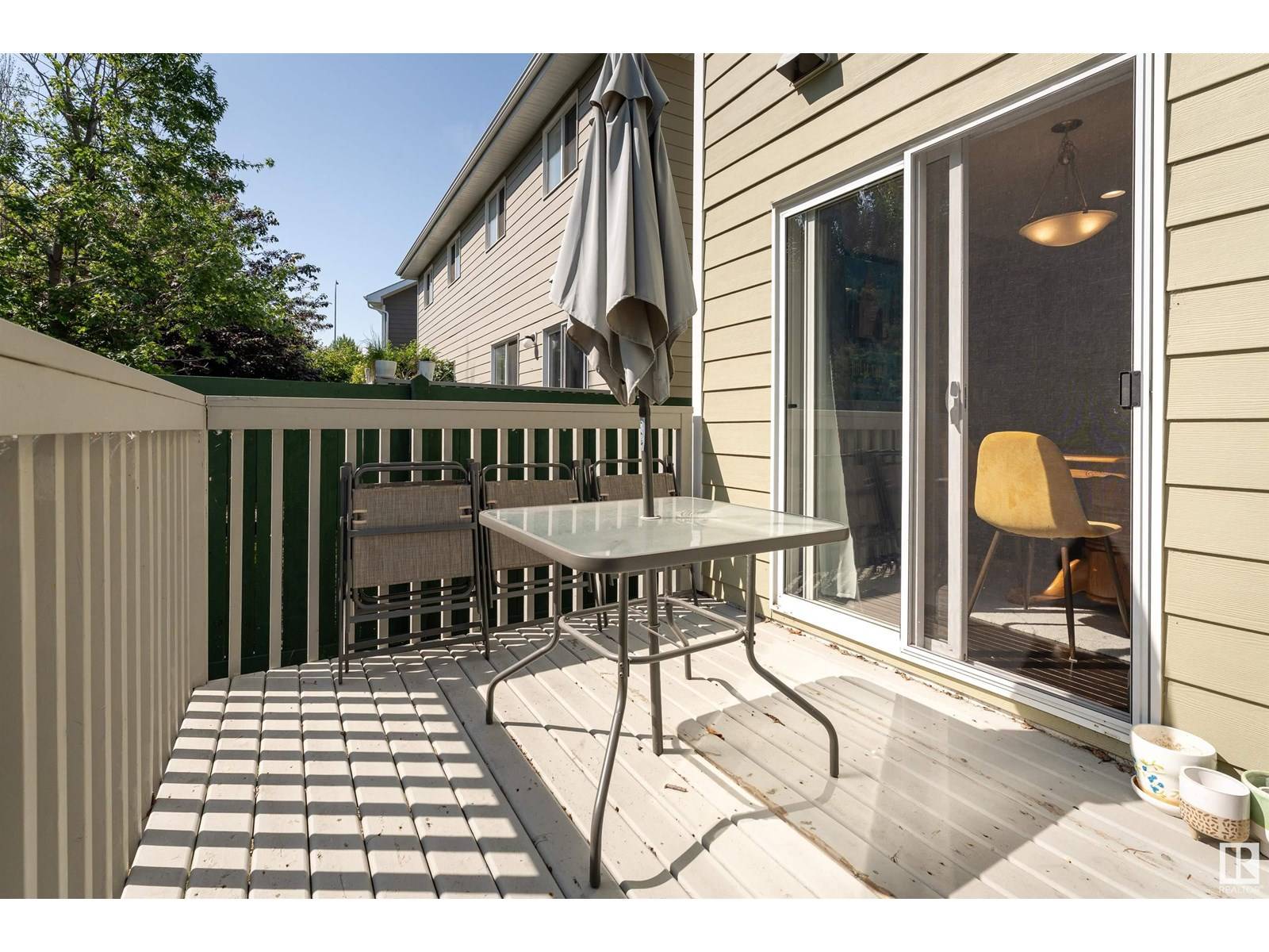 Sherwood Park, AB T8H0T3,#23 219 CHARLOTTE WY