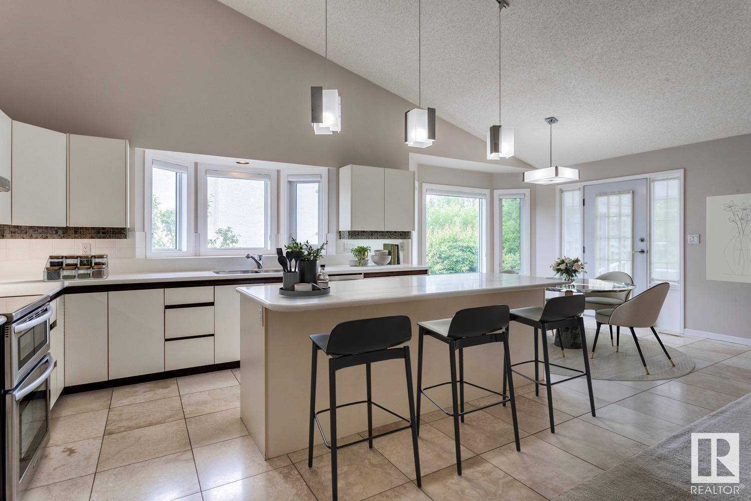 Edmonton, AB T6J6C6,12416 29A AV NW