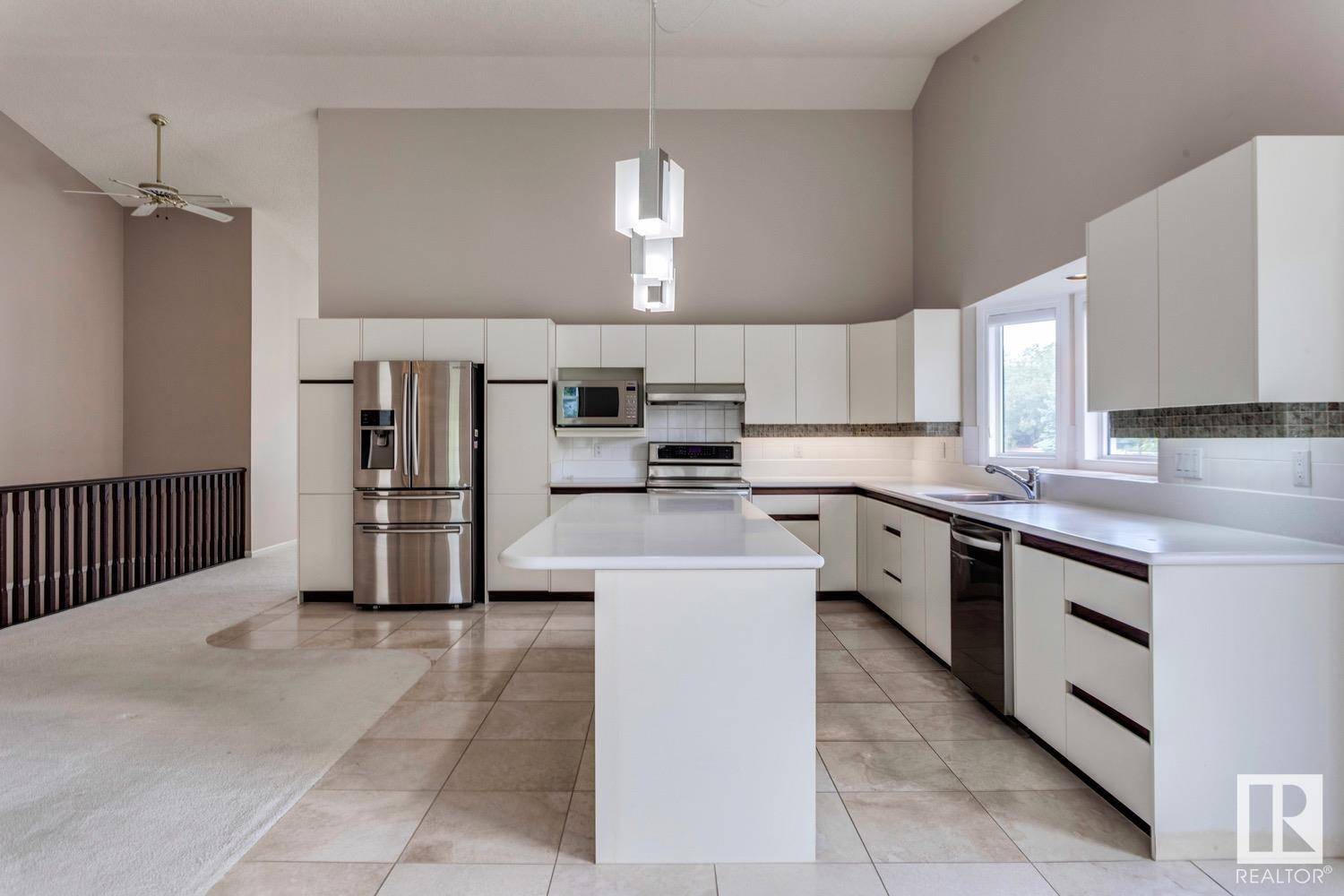 Edmonton, AB T6J6C6,12416 29A AV NW