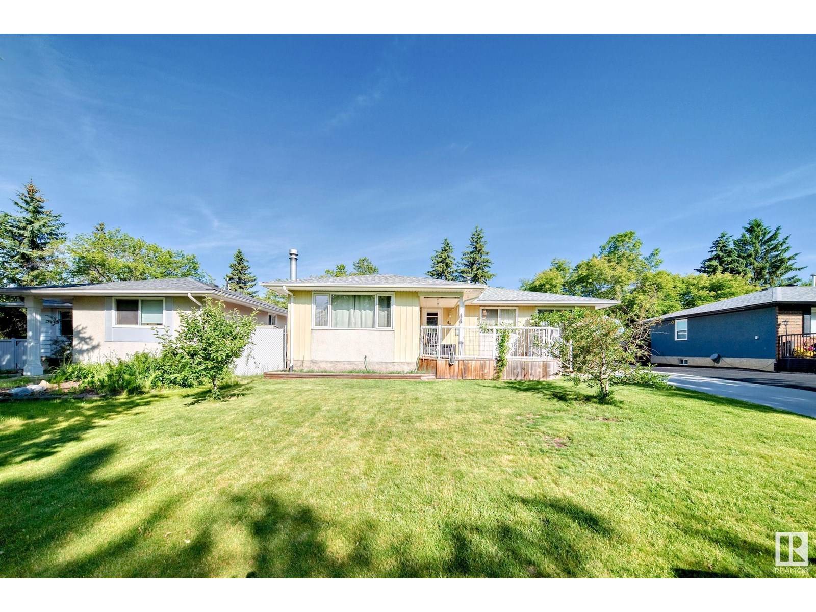 St. Albert, AB T8N2J1,46 AMBER CR