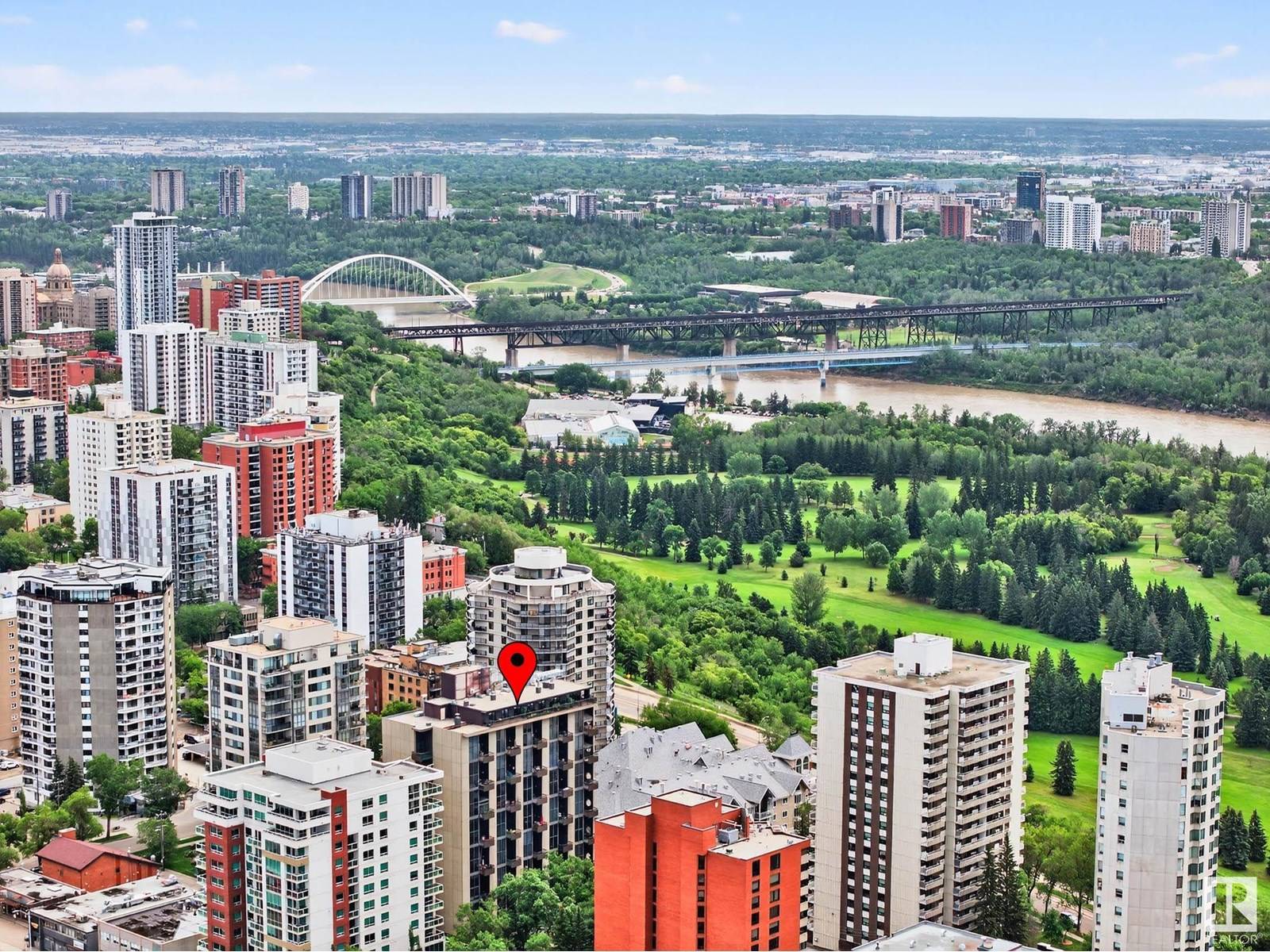 Edmonton, AB T5K2K2,#1601 10045 118 ST NW