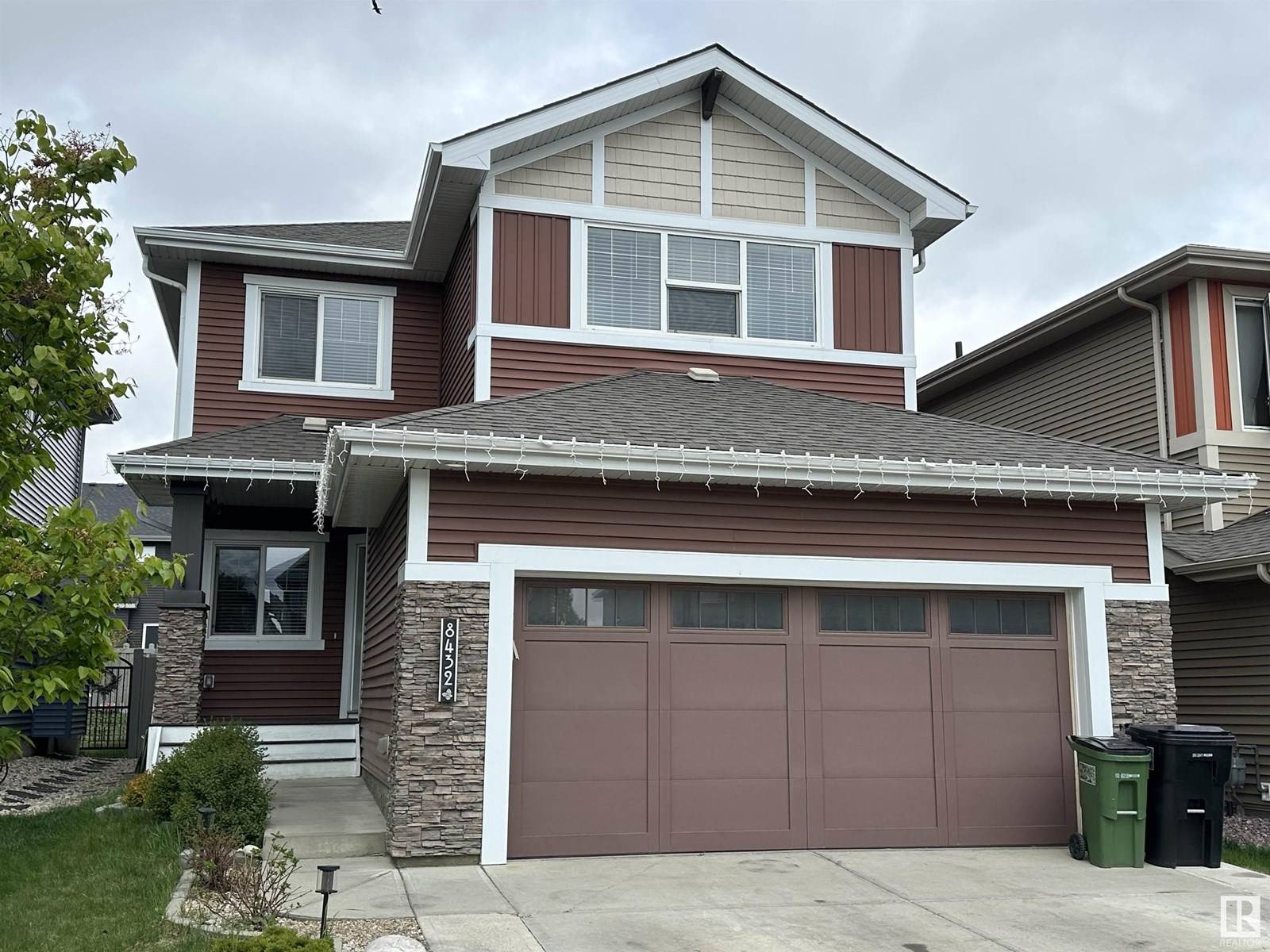 Edmonton, AB T5T7E1,8432 219 ST NW