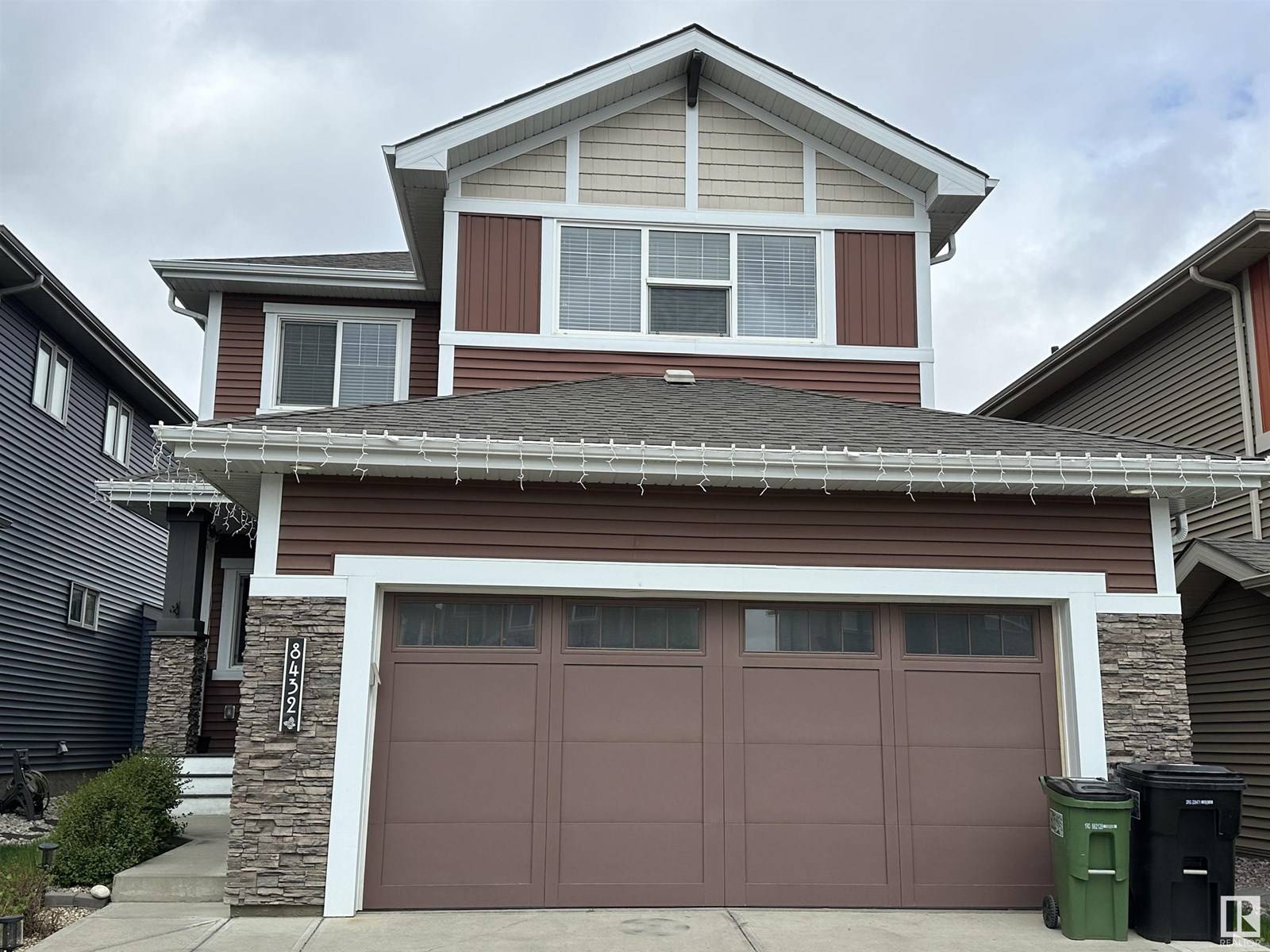 Edmonton, AB T5T7E1,8432 219 ST NW