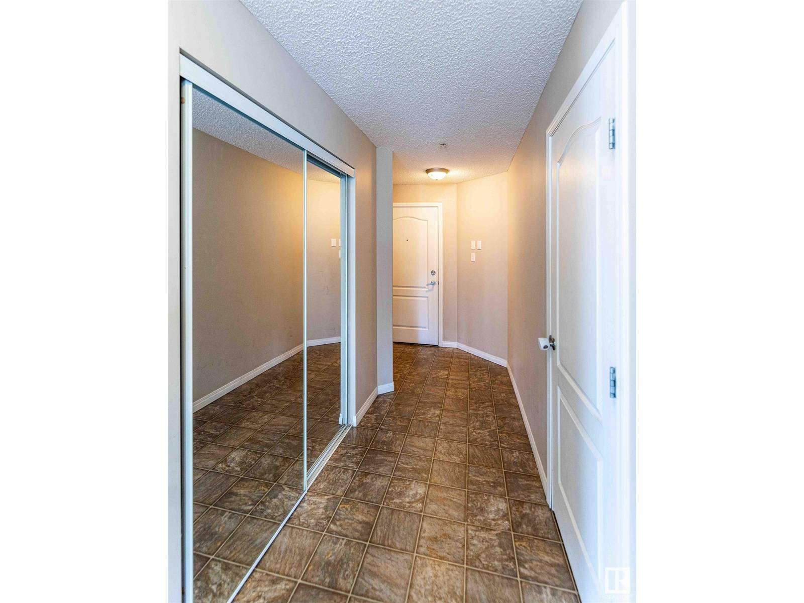 Edmonton, AB T6R0L8,#7224 7327 SOUTH TERWILLEGAR DR NW