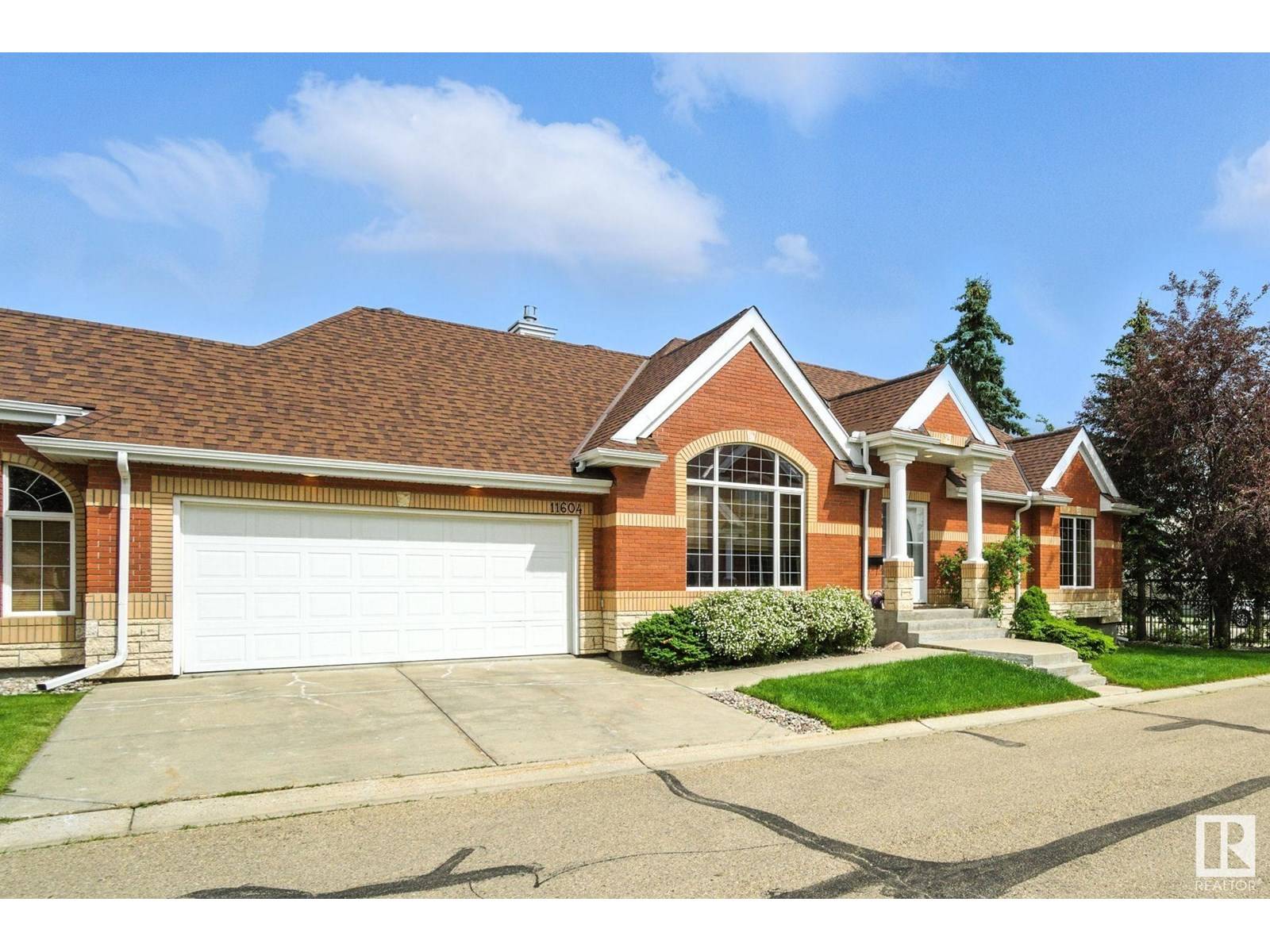 Edmonton, AB T6J7H9,11604 15 AV NW