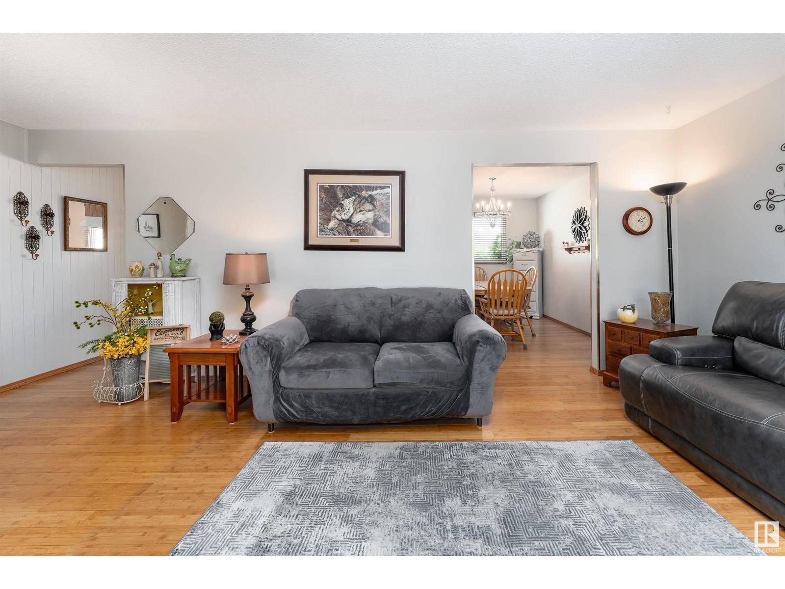 Fort Saskatchewan, AB T8L1A1,8513 92 AV