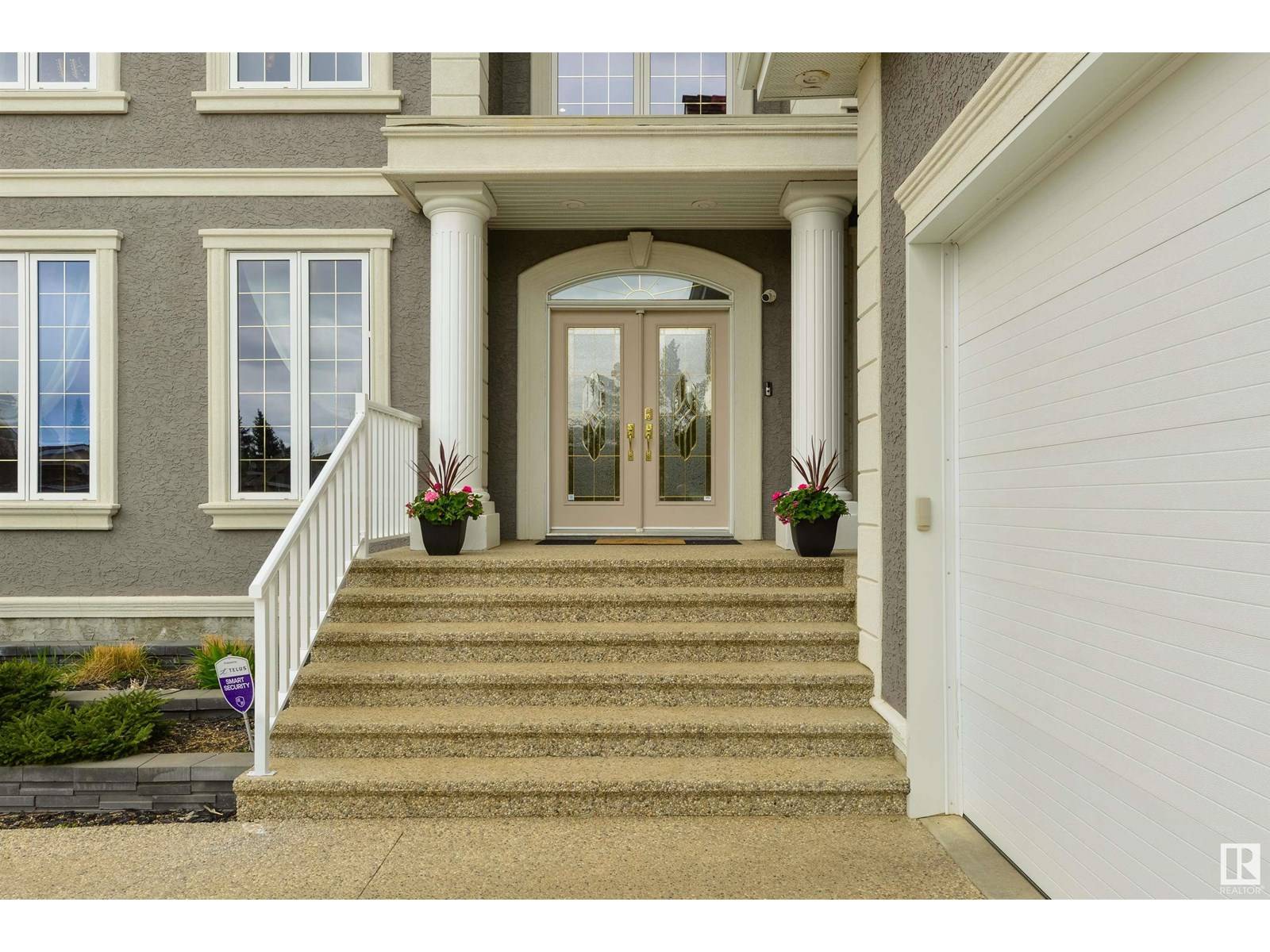 Edmonton, AB T6R2W9,727 HETU LN NW
