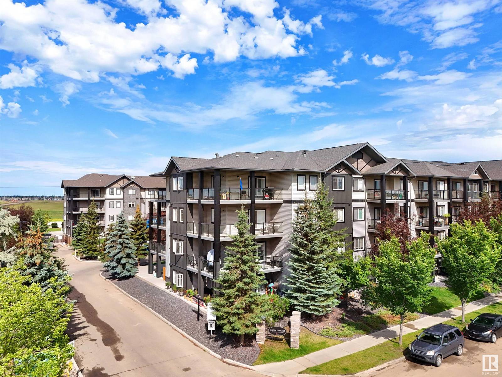 Edmonton, AB T6R0R6,#418 1204 156 ST NW