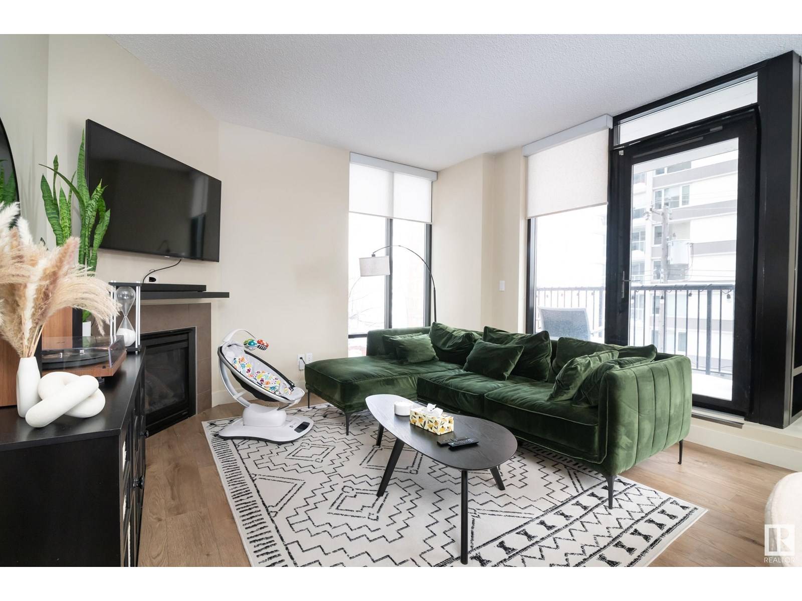 Edmonton, AB T5K0P1,#304 11933 JASPER AV NW