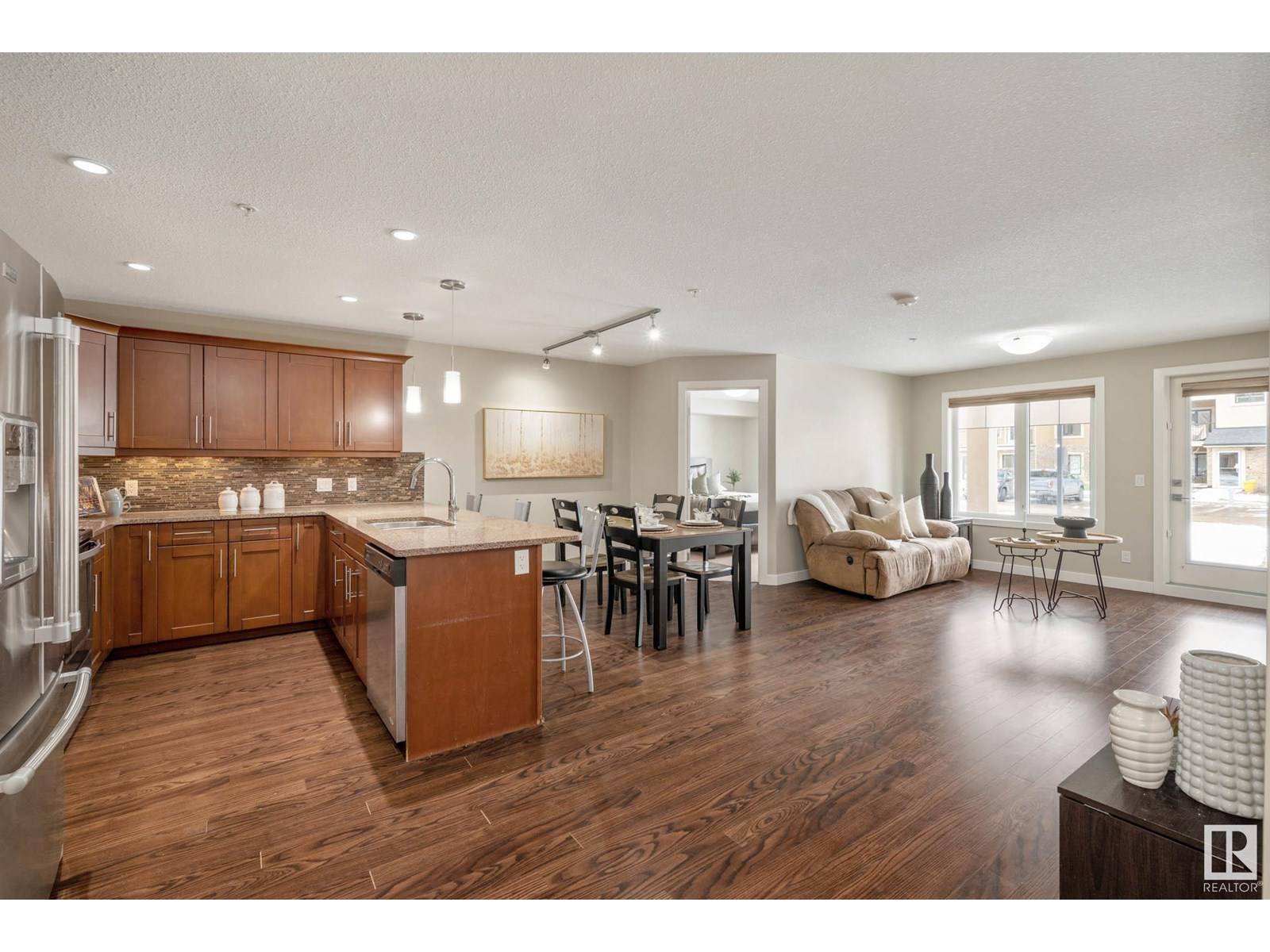 Edmonton, AB T6W3E4,#119 1031 173 ST SW