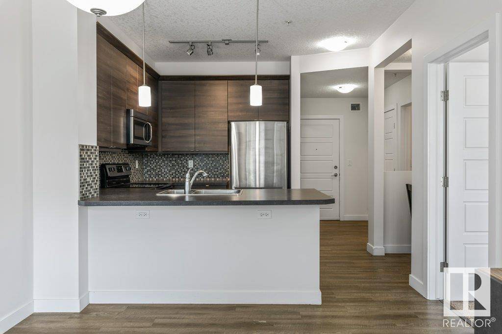 Edmonton, AB T6W0R2,#218 2588 ANDERSON WY SW