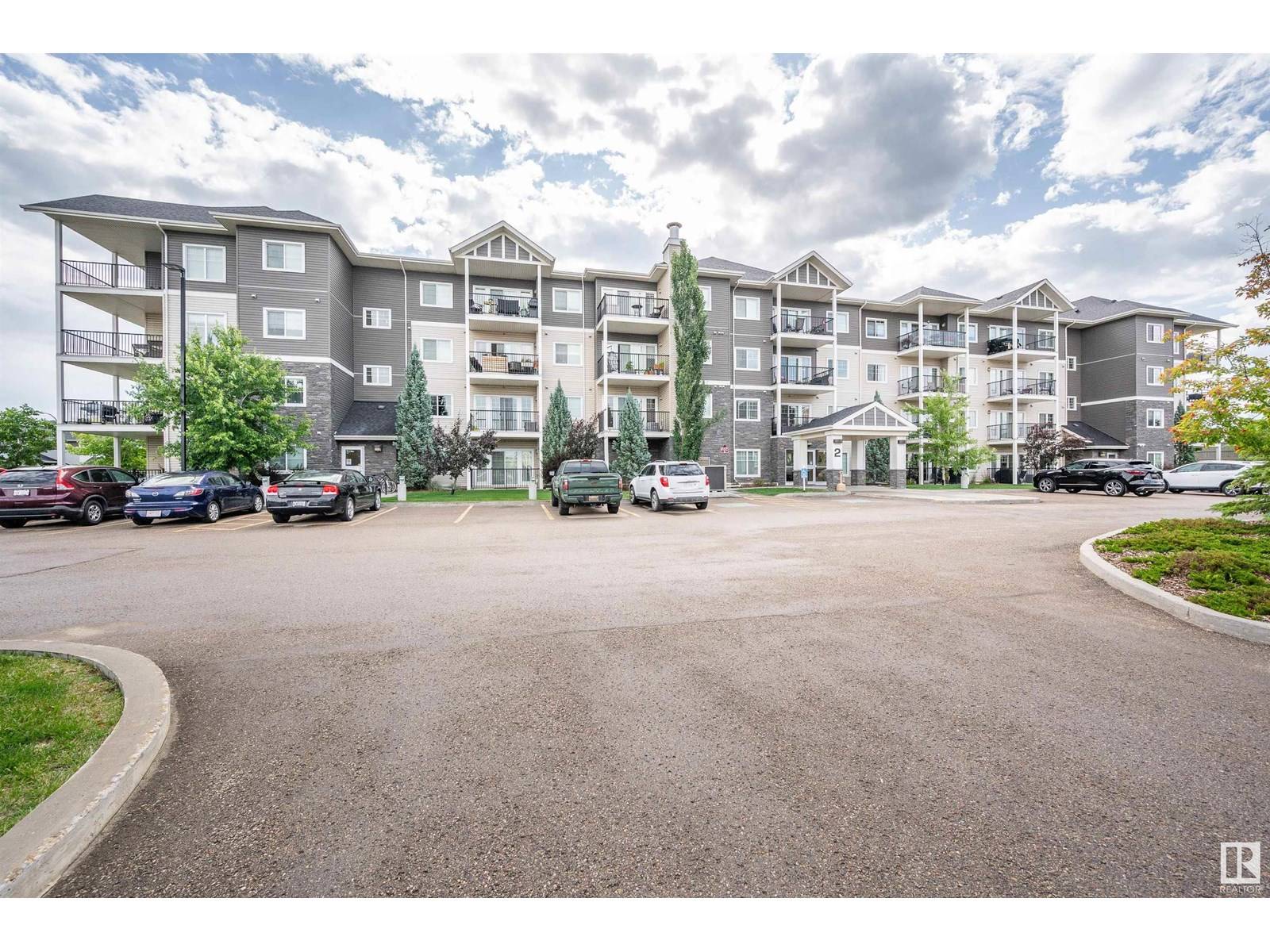 Sherwood Park, AB T8H0X8,#1404 2 AUGUSTINE CR