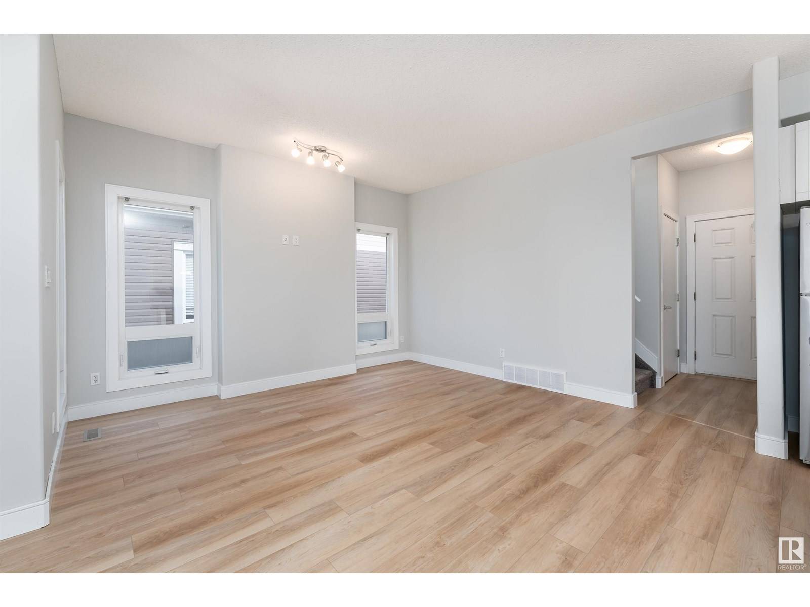 Edmonton, AB T5L3R2,13019 132 AV NW