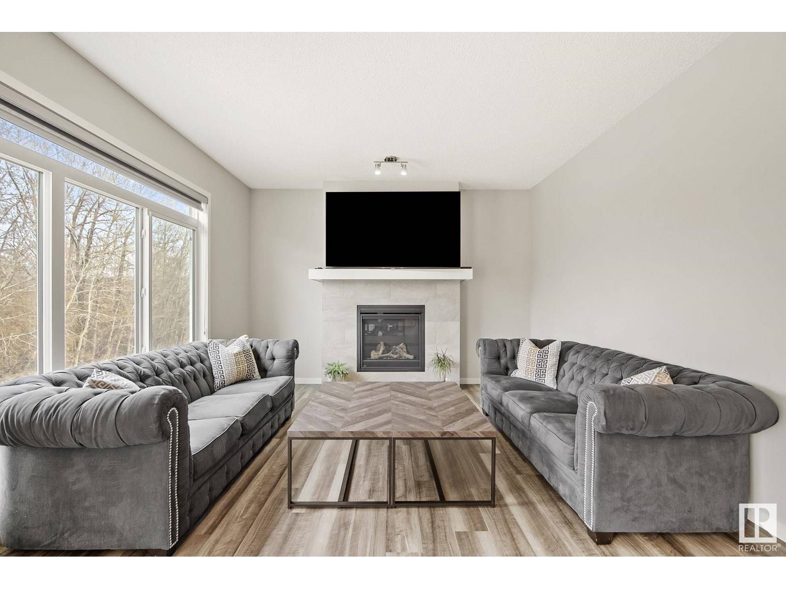 Edmonton, AB T5S0N8,717 KINGLET BV NW