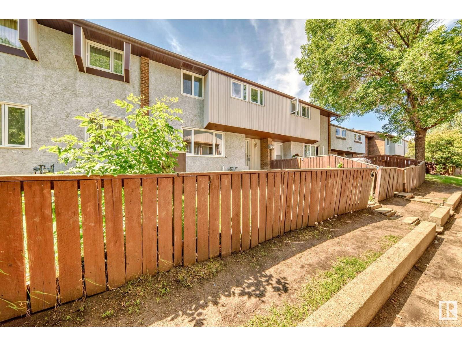 Edmonton, AB T5E2V7,#16 14225 82 ST NW
