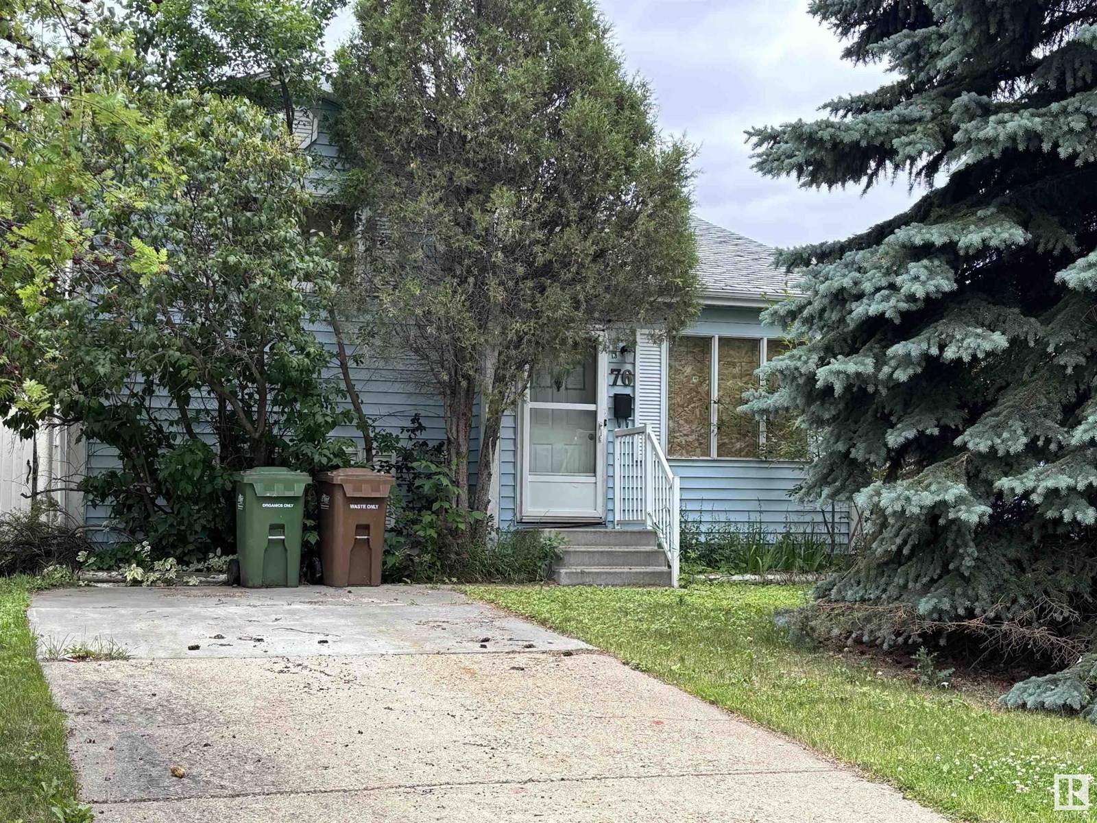 St. Albert, AB T8N4Y1,76 DAYTON CR