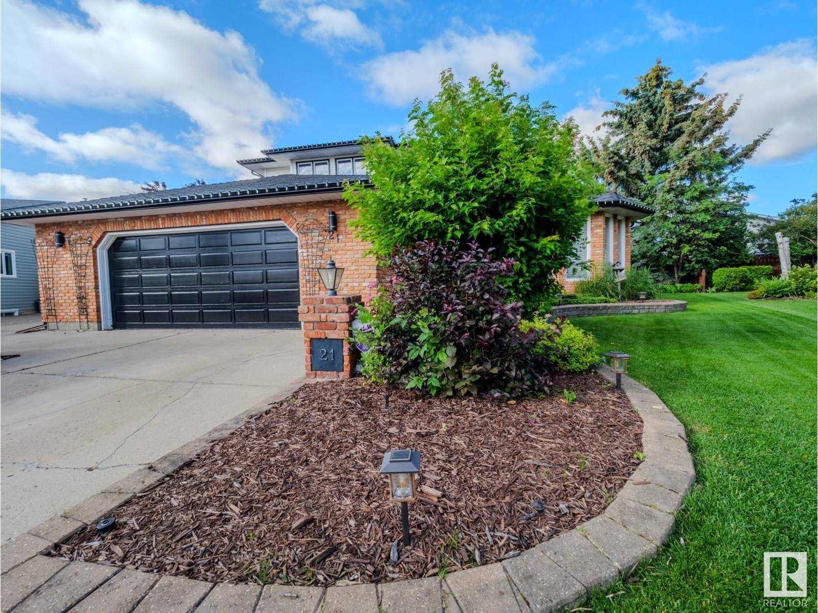 Sherwood Park, AB T8A5H2,21 KIRKLEES PL