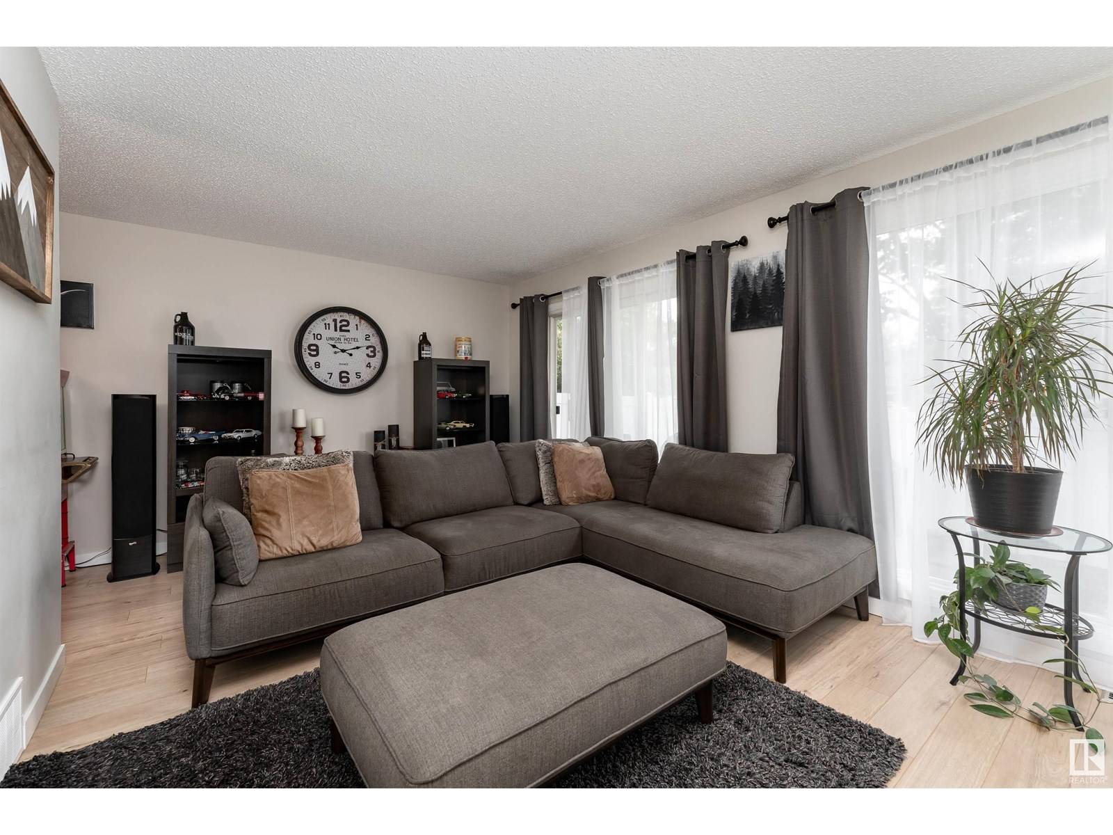 Spruce Grove, AB T7X1A8,#142 87 BROOKWOOD DR