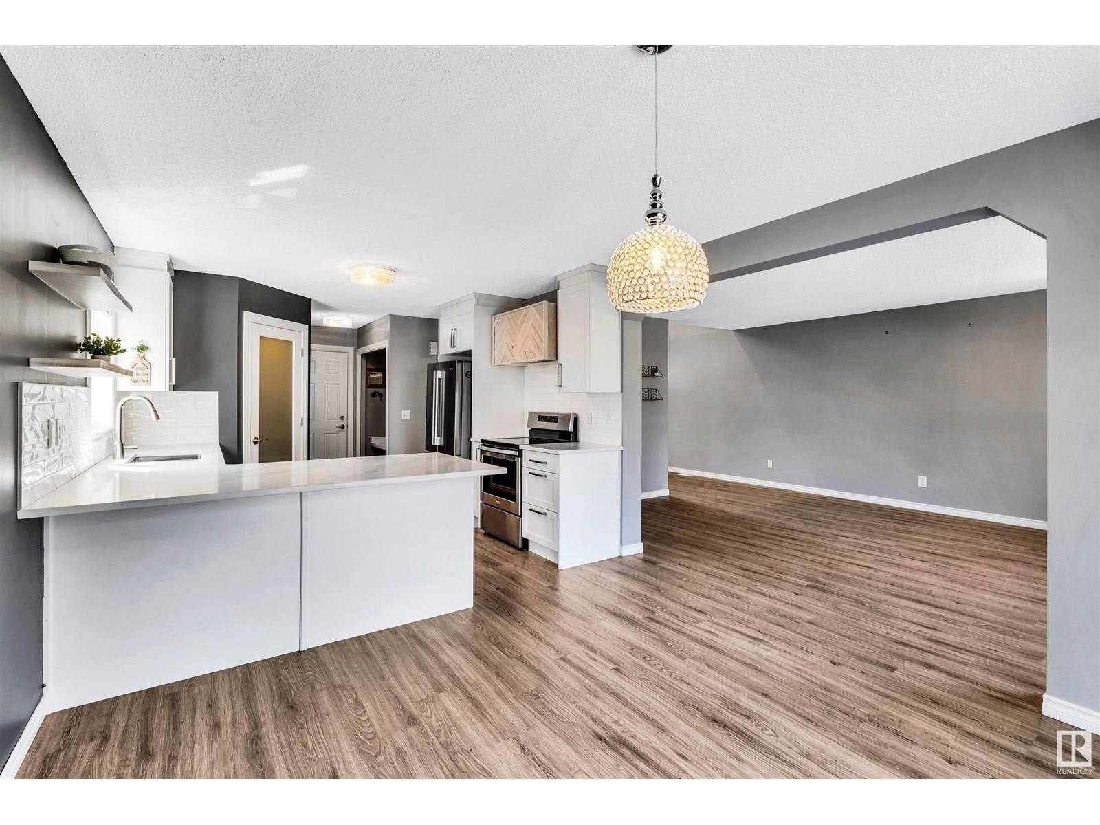 St. Albert, AB T8N7M1,7 NORRIS CR