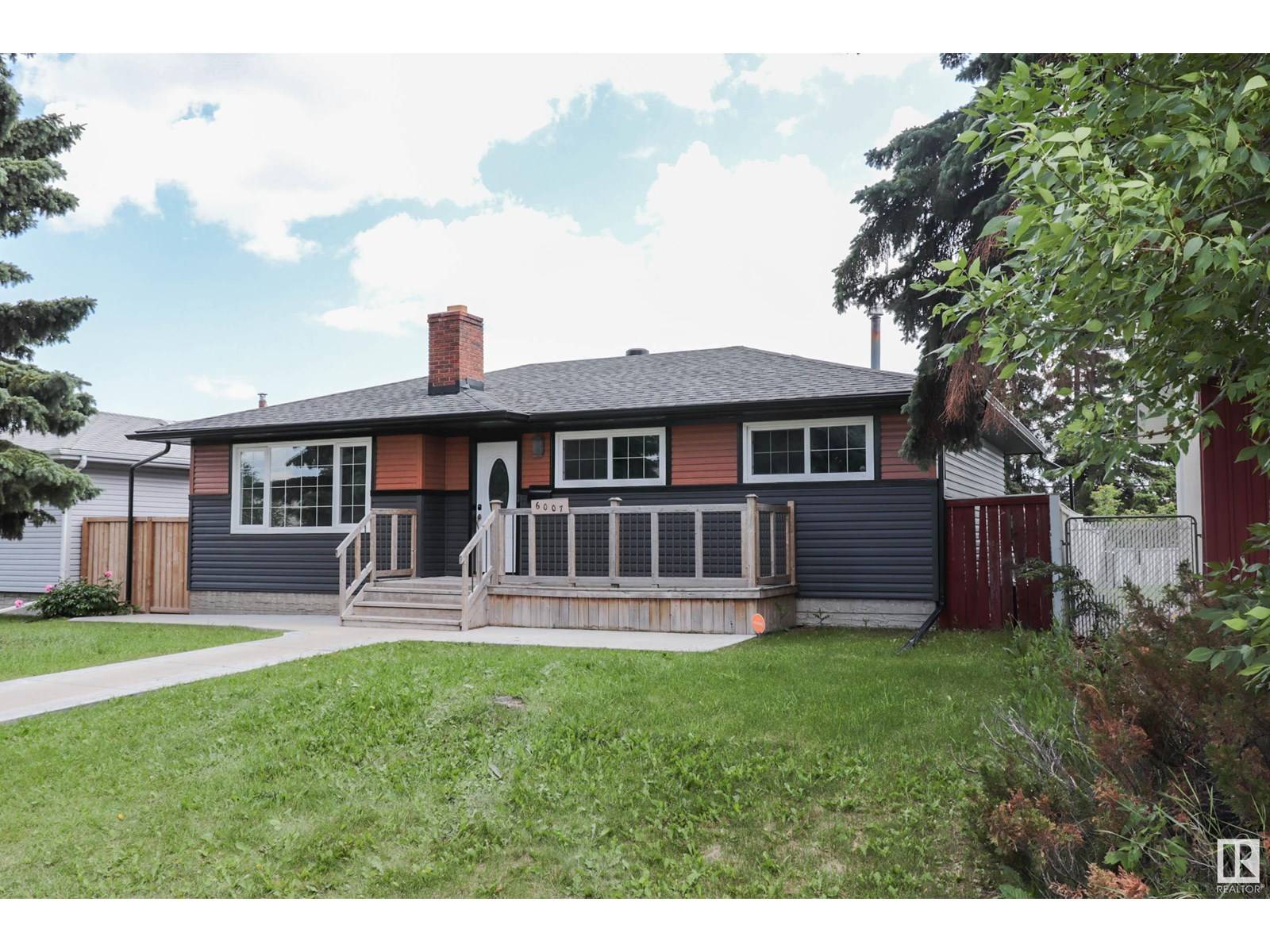 Edmonton, AB T5A1H9,6007 141 AV NW