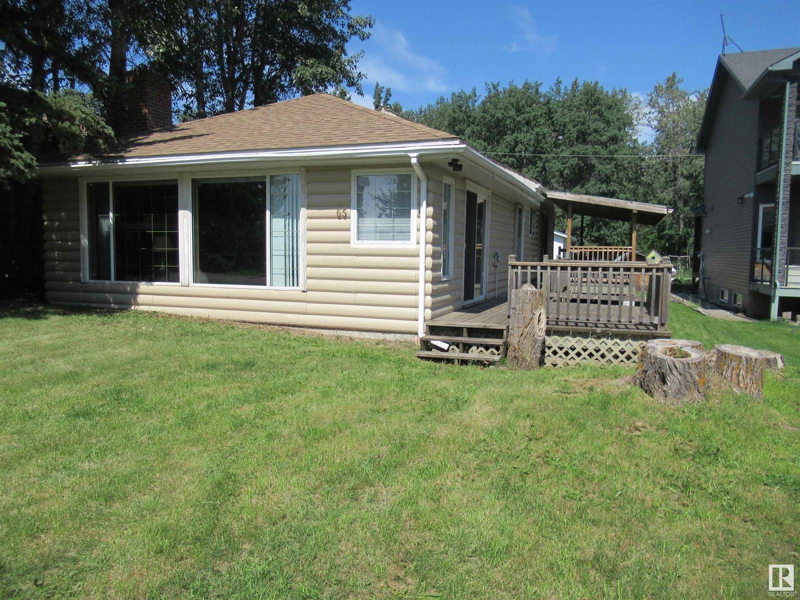Rural Leduc County, AB T0C2P0,760 Mission BE