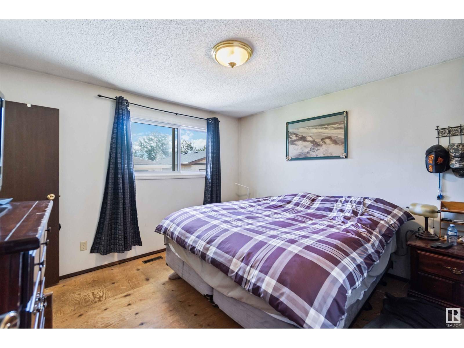 Leduc, AB T9E4W7,3913 39 AV