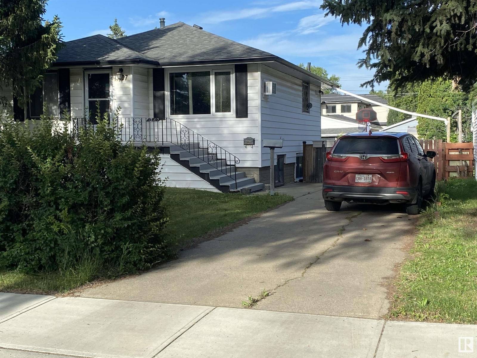 Edmonton, AB T5E5P1,13107 120 ST NW