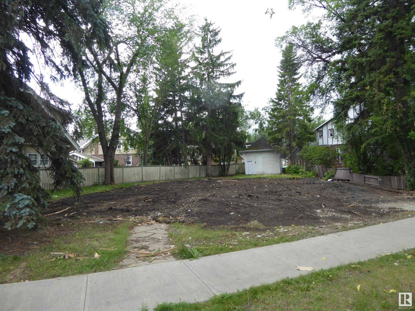 Edmonton, AB T5N3J7,10220 CONNAUGHT DR NW