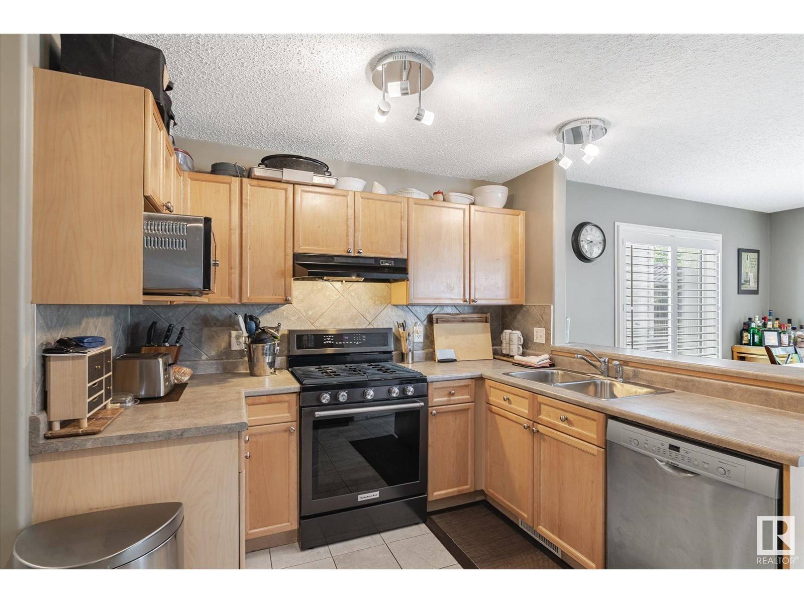 St. Albert, AB T8N7G6,13 ENGLISH WY