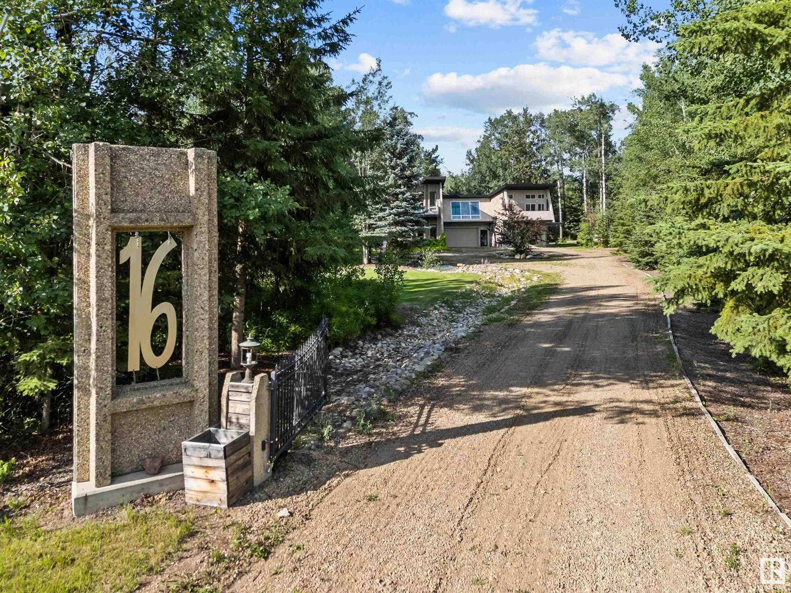 Rural Parkland County, AB T7Y2T8,16 50410 RR 275