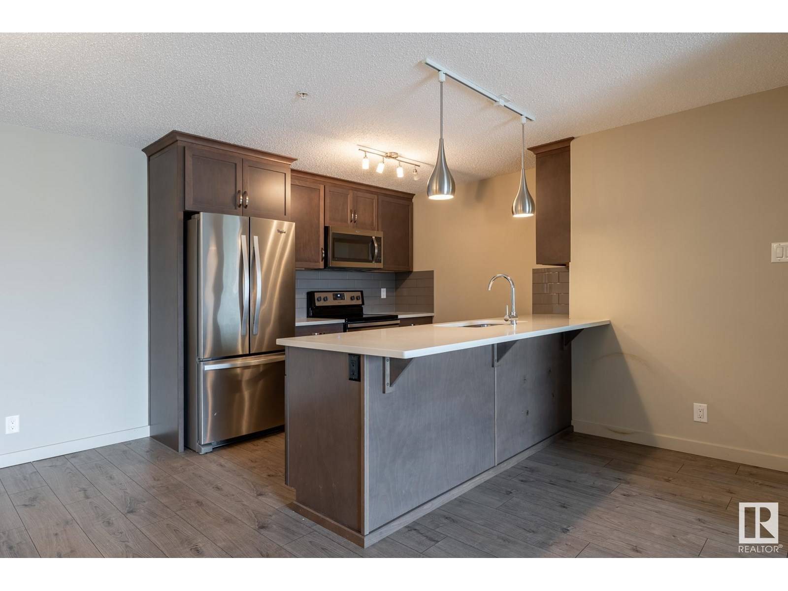Edmonton, AB T6X2E5,#216 4008 SAVARYN DR SW