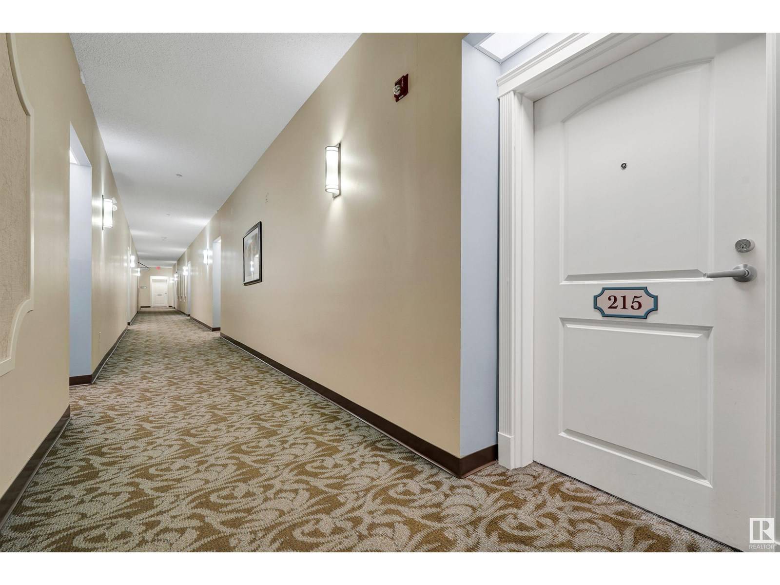 Edmonton, AB T5P0N3,#215 9820 165 ST NW
