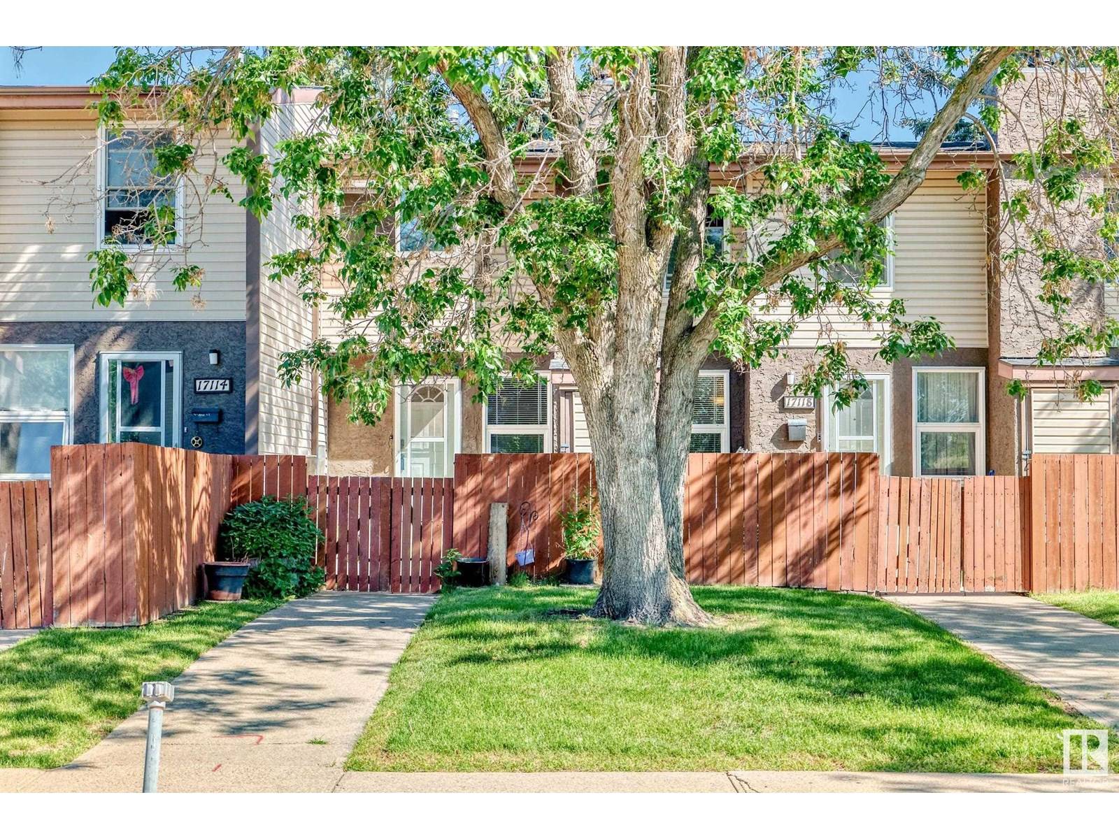 Edmonton, AB T5X3C6,17116 108 ST NW