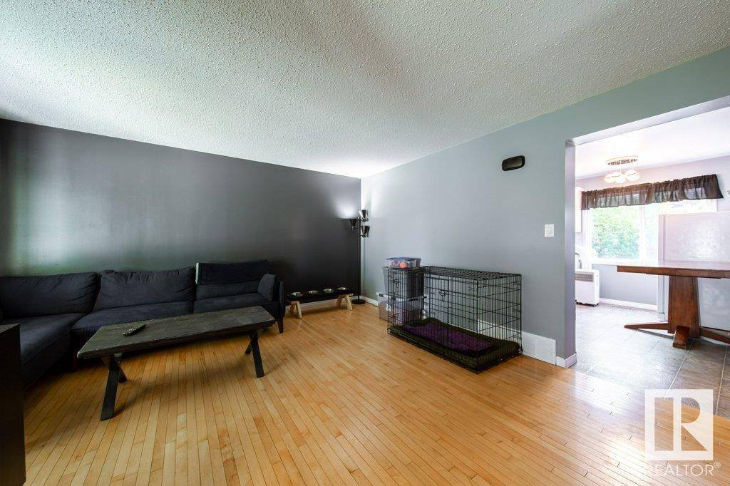 Fort Saskatchewan, AB T8L3J2,9604 82 ST