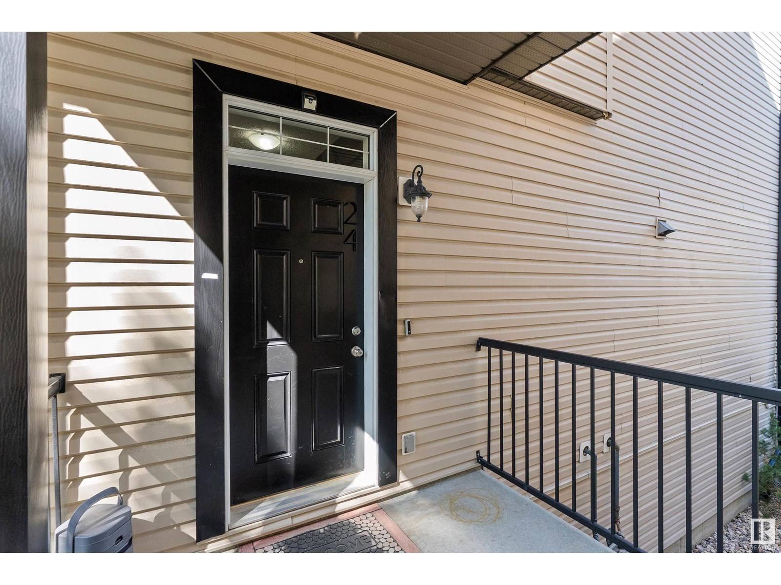 Edmonton, AB T6R0C5,#24 4821 TERWILLEGAR CM NW
