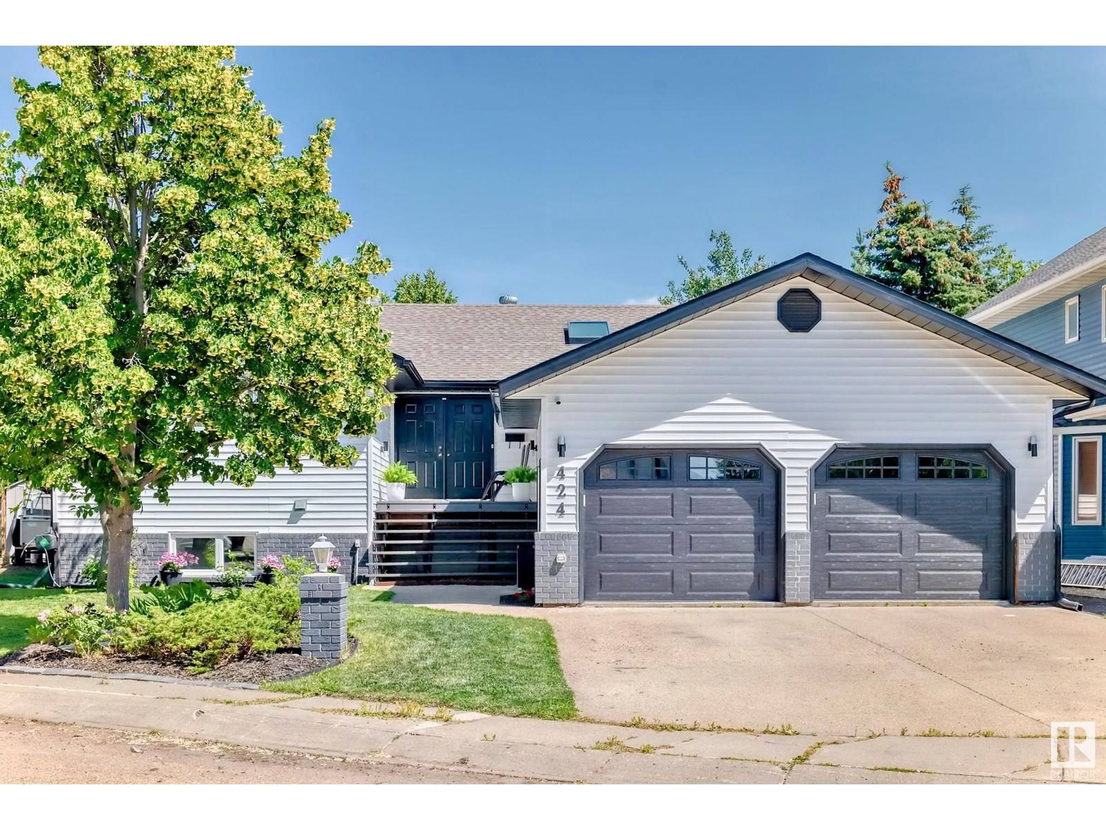 Edmonton, AB T6R1R1,424 BUTCHART DR NW