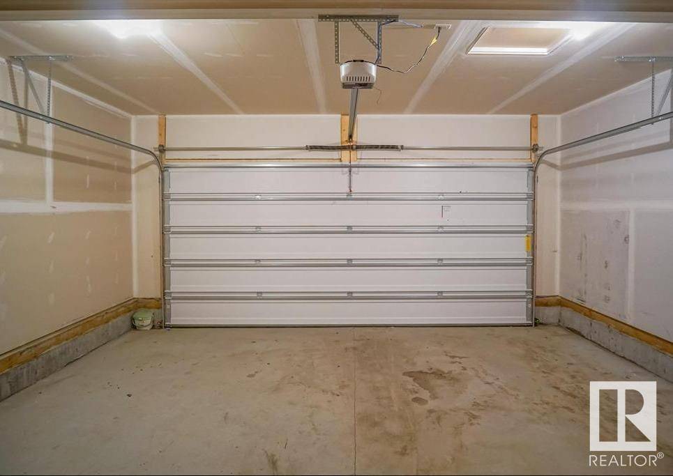 Fort Saskatchewan, AB T8L0Y1,75 GREENFIELD LI